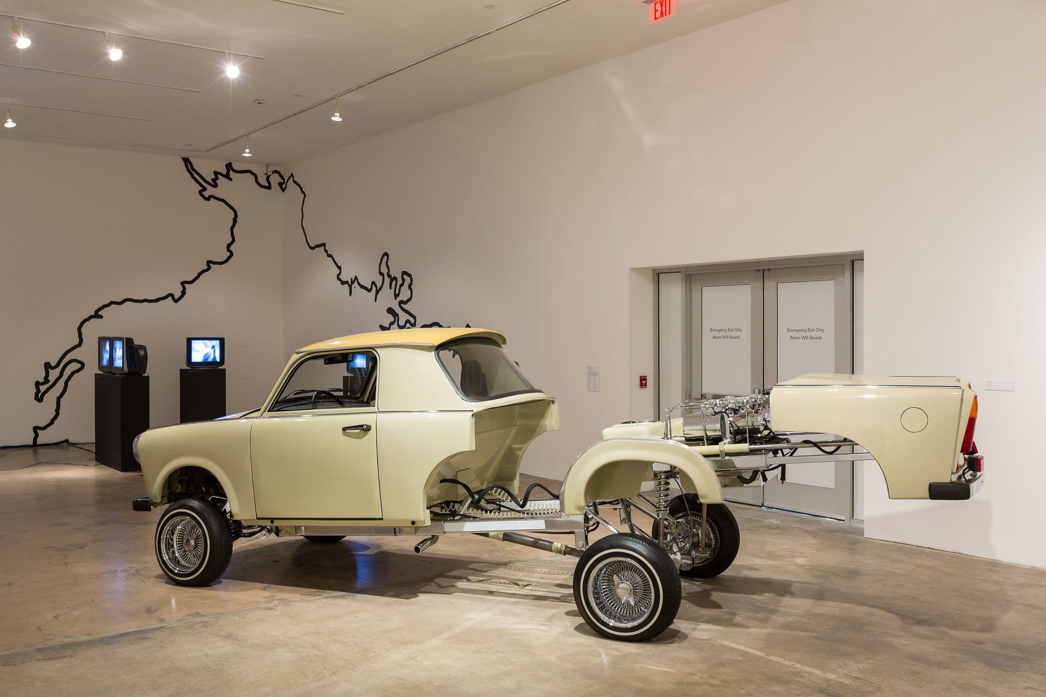 Installation view, Liz Cohen, SITElines.2014: Unsettled Landscapes, SITE SANTA FE, 2014. Photo by Eric Swanson