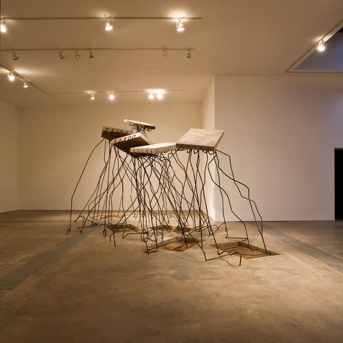 Ruben Ochoa, Installation